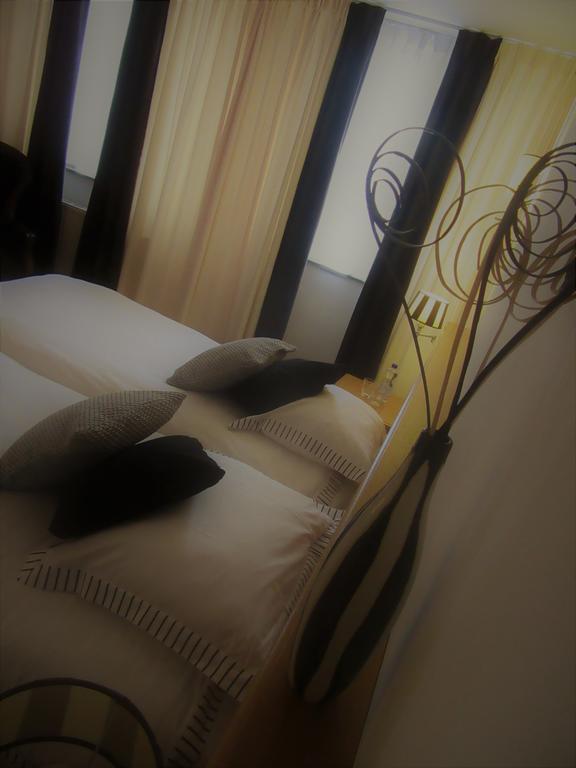 Chambres D'Hotes Rekko มาสทริชท์ ภายนอก รูปภาพ